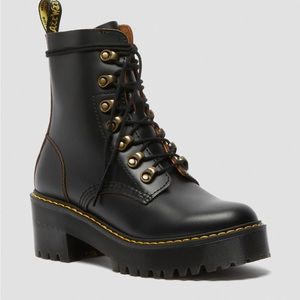 Dr. Martens Leona Boots